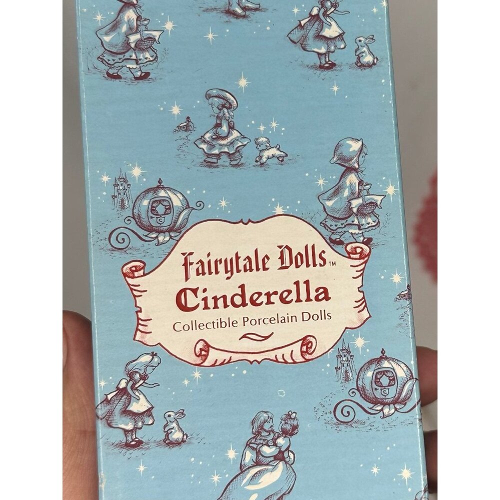 Vintage Russ Berrie Fairytales Cinderella Porcelain Doll #1704 - Picture 10 of 12
